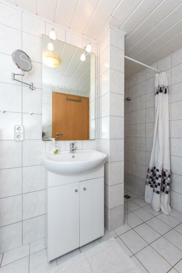 Grodenhof Apartment คาโรลิเนนซีล ภายนอก รูปภาพ